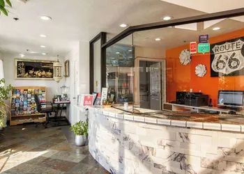 Sandia Peak Inn Old Town ABQ, a Howard Johnson by Wyndham hotel thumbnail 3
