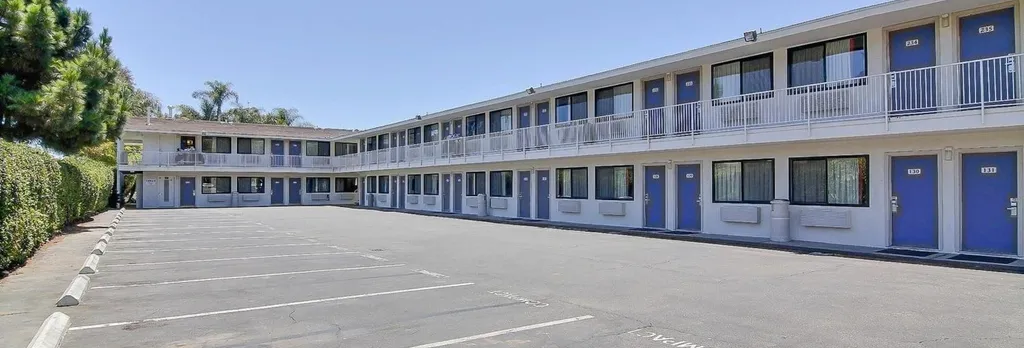 Hotel photo 1 of 42