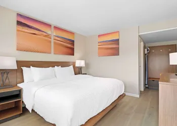 Clarion Pointe Ridgecrest near China Lake Naval Station hotel thumbnail 6