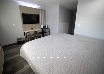 Palms Motel hotel thumbnail 4