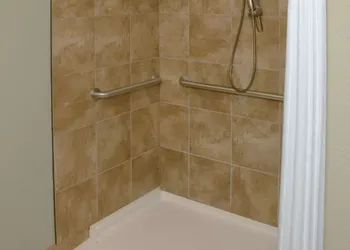 Comfort Inn & Suites Grand Forks near Alerus Center hotel thumbnail 7