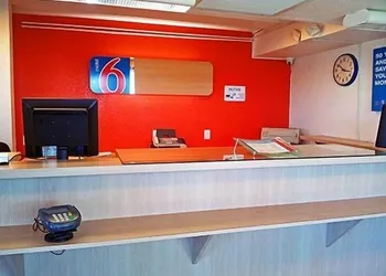 Motel 6 El Paso, TX - East hotel thumbnail 3
