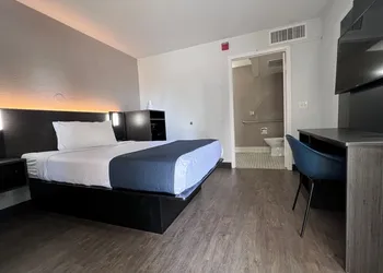 Motel 6 Bakersfield, CA - South hotel thumbnail 6