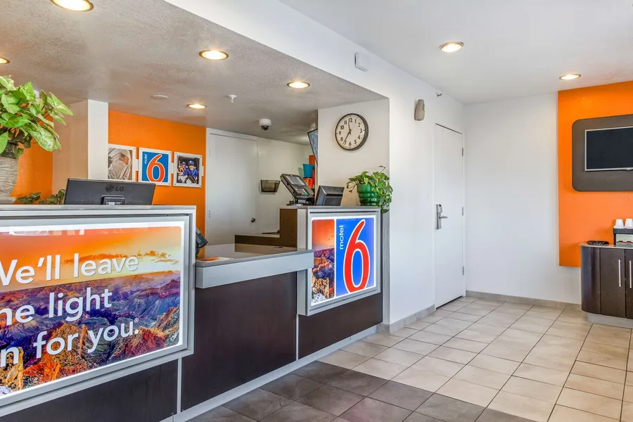 Motel 6 Phoenix, AZ - West hotel detail image 2