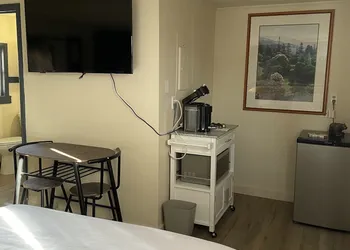Sacajawea Inn hotel thumbnail 3