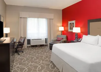 Holiday Inn Express Klamath - Redwood Ntl Pk Area by IHG hotel thumbnail 5
