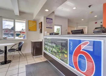 Motel 6 Rohnert Park, CA hotel thumbnail 7