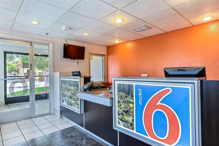 Motel 6 Pinole, CA hotel detail image 2