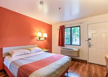 Motel 6 Pinole, CA hotel thumbnail 4