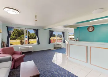 Rodeway Inn South Point hotel thumbnail 4