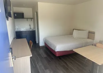 Hi-Wheel Flats hotel thumbnail 4
