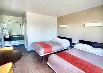 Motel 6 San Antonio, TX - West SeaWorld hotel thumbnail 7