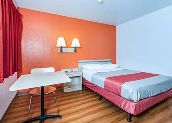 Motel 6 Vacaville, CA hotel thumbnail 6