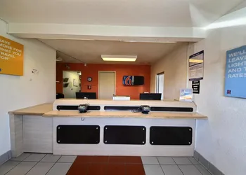 Motel 6 Laredo, TX - South hotel thumbnail 2