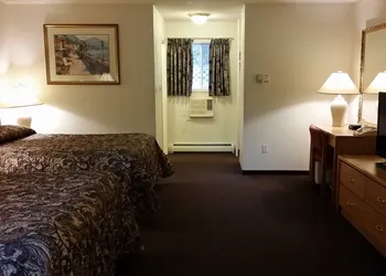 Skagit Motor Inn hotel thumbnail 5