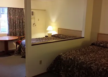 Skagit Motor Inn hotel thumbnail 6