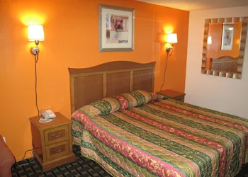 Anaheim National Inn hotel thumbnail 2