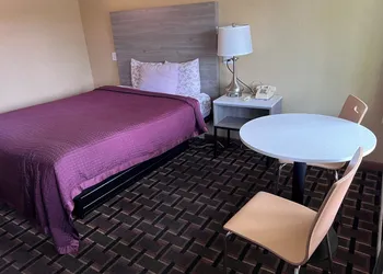 Fairbridge Inn Express hotel thumbnail 4