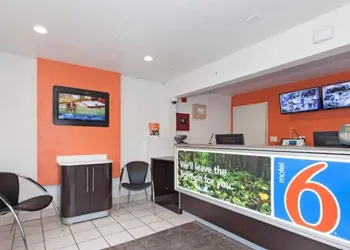 Motel 6 Sacramento, CA - Central hotel thumbnail 3