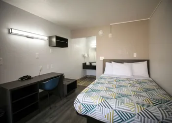 Motel 6 Sacramento, CA - Central hotel thumbnail 8