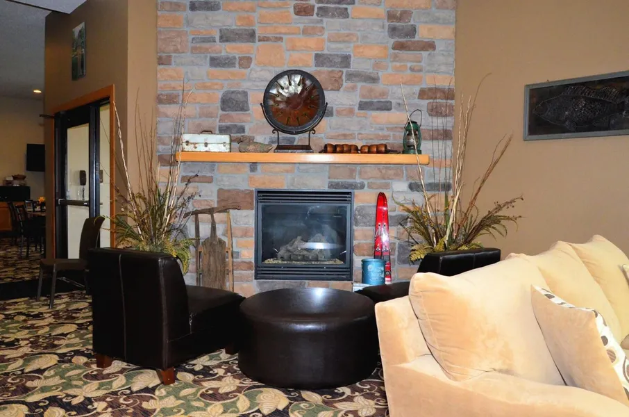 Cobblestone Inn and Suites - Lake View hotel detail image 2