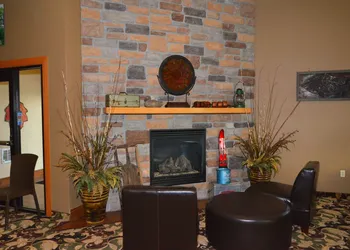 Cobblestone Inn and Suites - Lake View hotel thumbnail 6