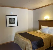 Amber's Inn & Suites hotel detail image 5