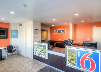Motel 6 Redding, CA - North hotel thumbnail 2