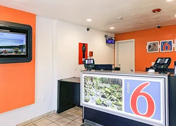 Motel 6 Chico, CA hotel thumbnail 3