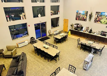 Qube Hotel hotel thumbnail 6