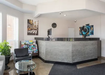 Super 5 Inn hotel thumbnail 2