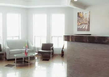 Super 5 Inn hotel thumbnail 4