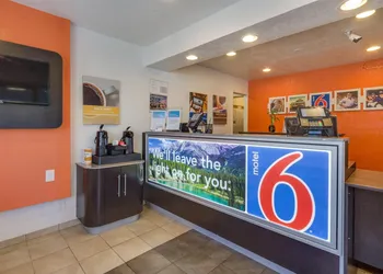 Motel 6 – Lakewood, CO hotel thumbnail 4