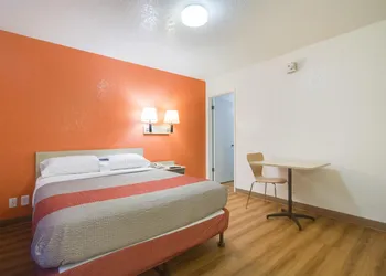 Motel 6 – Lakewood, CO hotel thumbnail 5