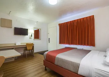 Motel 6 – Lakewood, CO hotel thumbnail 7