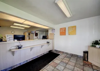Regency Inn hotel thumbnail 2