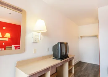 Regency Inn hotel thumbnail 5