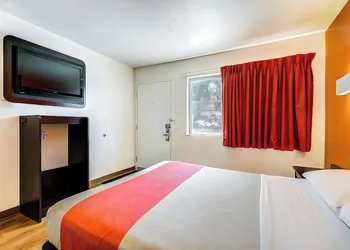 Motel 6 Thornton, CO hotel thumbnail 8