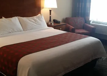 American Inn & Suites hotel thumbnail 4