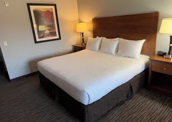 American Inn & Suites hotel thumbnail 5