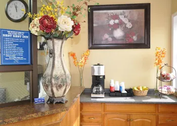 Best Rest Inn hotel thumbnail 4