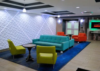 La Quinta Inn & Suites by Wyndham Rochester Mayo Clinic S hotel thumbnail 5