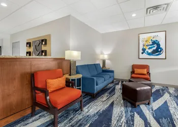 Comfort Inn Ballard-Roosevelt hotel thumbnail 2