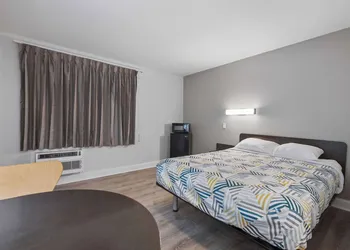 Motel 6 Normal, IL - Bloomington Area hotel thumbnail 5