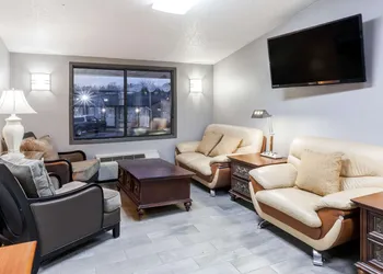 Knights Inn Flint hotel thumbnail 3