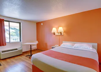 Motel 6 Chicopee, MA - Springfield hotel thumbnail 6