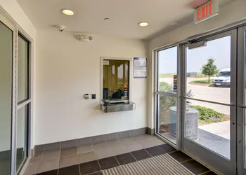 Motel 6 Roanoke, TX - Northlake - Speedway hotel thumbnail 5