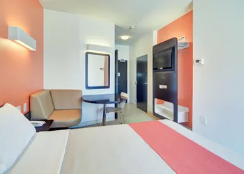 Motel 6 Roanoke, TX - Northlake - Speedway hotel thumbnail 8