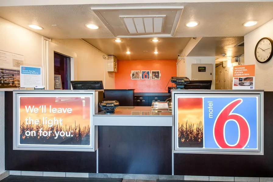 Motel 6 Lenexa, KS - Kansas City Southwest hotel detail image 2
