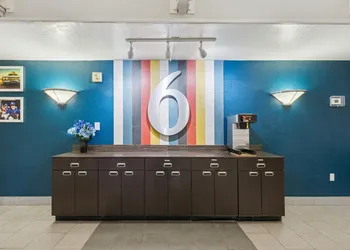Motel 6 Piscataway, NJ hotel thumbnail 3